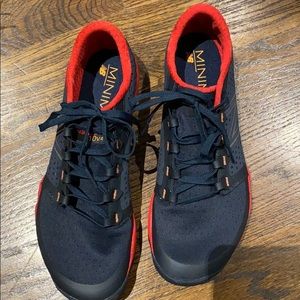 NB Minimus 10v4 men’s tennis shoes size 9.5.